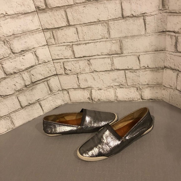 FRYE Metallic Silver Pewter Leather Slip on Flats - Picture 4 of 8